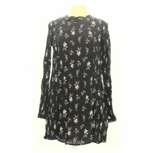 H&M Floral Trumpet Sleeve Dress - Picture 9 of 10